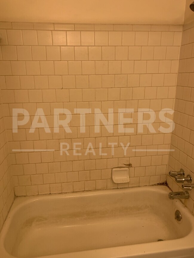 Building Photo - 5546 Gantry Dr