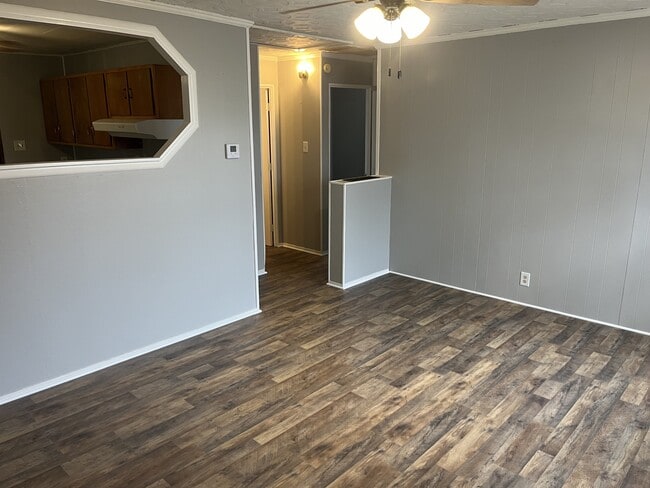 Building Photo - 2424 Van Buren Ave