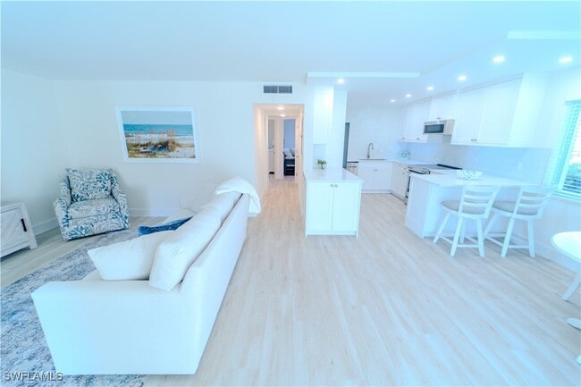 Building Photo - 354 Harbour Dr