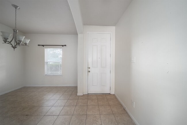 Building Photo - 19543 Otter Trail Ct