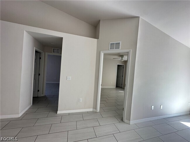 Building Photo - 1027 Andalusia Blvd