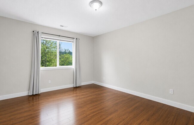 Building Photo - 17318 SW Galewood Dr