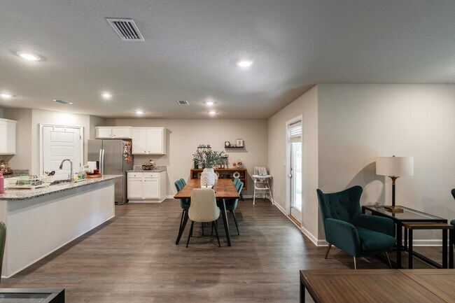 Building Photo - 2568 Arbordale Lp