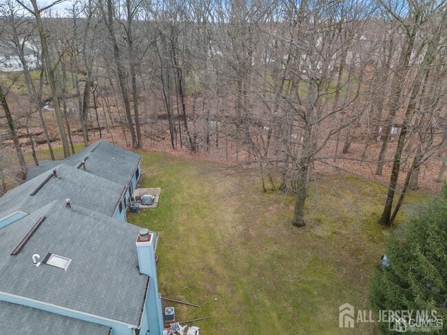 Building Photo - 1801 Timber Oaks Rd