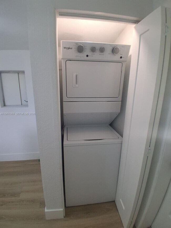 Building Photo - 1307 NW 16th St