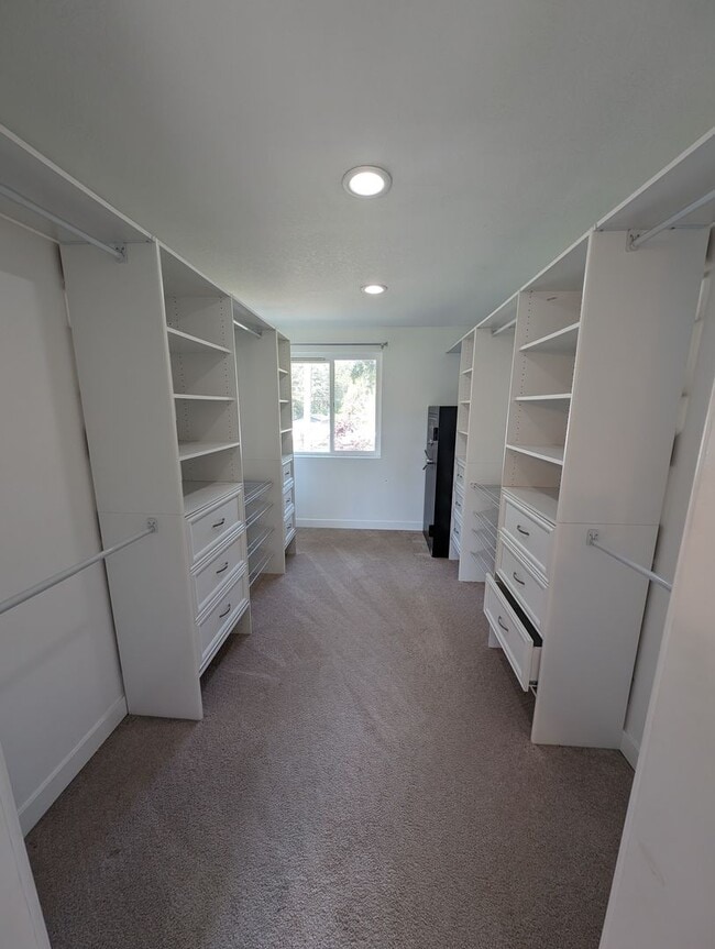 Building Photo - Large 4 Bedroom Home for rent in PO - Over Two Acres and Room to Roam!