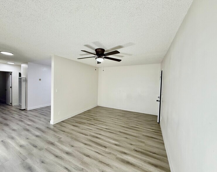 Building Photo - 5039 Alhambra Ave