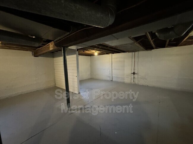 Building Photo - 3008 Webster St