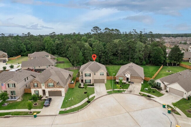Building Photo - 27817 Ellie Oak Ln