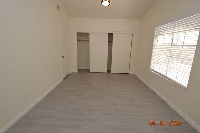 Building Photo - 9330 Cool Creek Ave