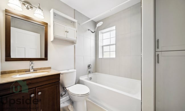 Building Photo - 3610 E Funk Ave