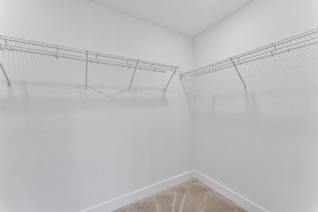 Building Photo - 247 Preserve Trl N