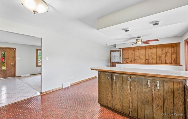 Building Photo - 11251 158th St