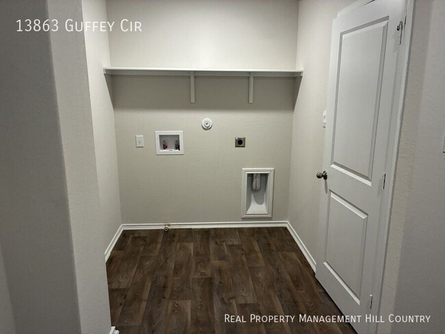 Building Photo - 13863 Guffey Cir