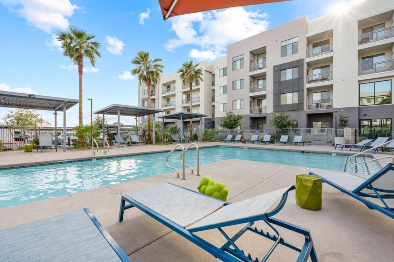 Building Photo - 500 W Broadway Rd