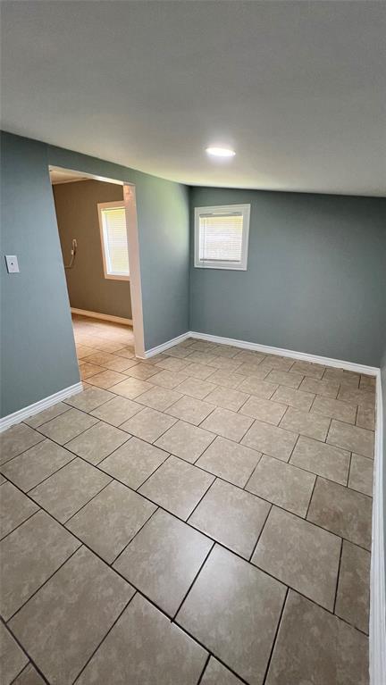 Building Photo - 25128 Faraway Ln