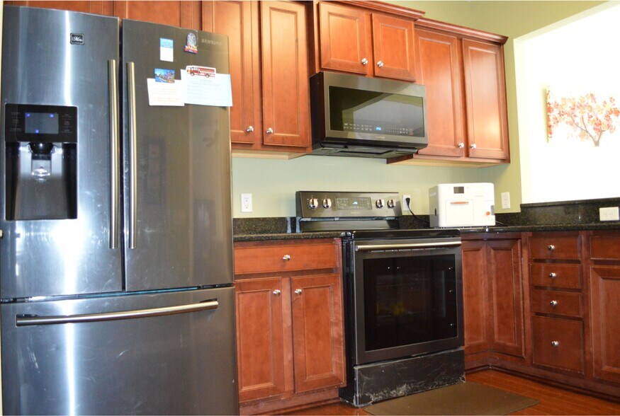 Building Photo - 16831 Dunaverty Pl
