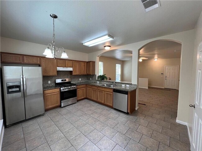 Building Photo - 2400 Allred Dr