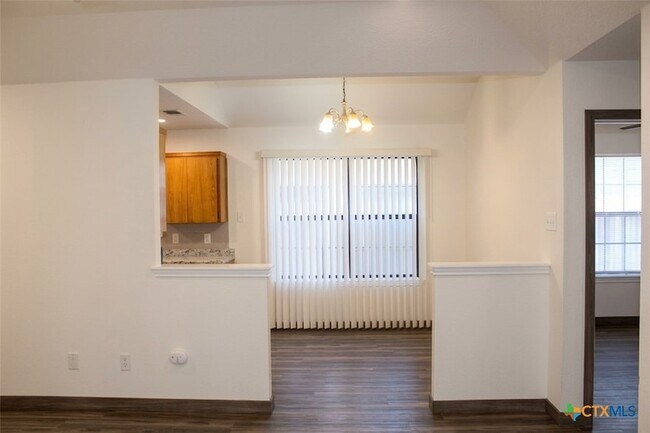 Building Photo - 615 Atkinson Ave