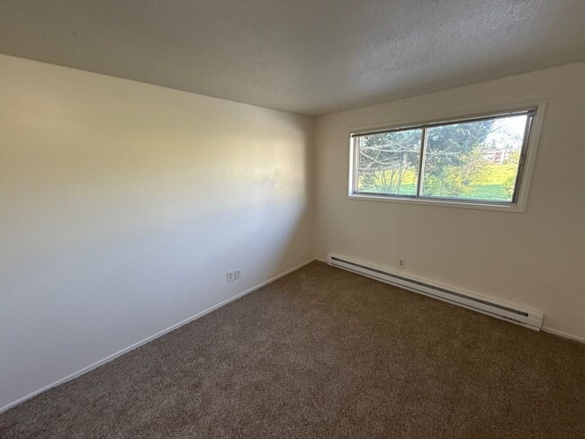 Building Photo - 3792 Iberis St NE