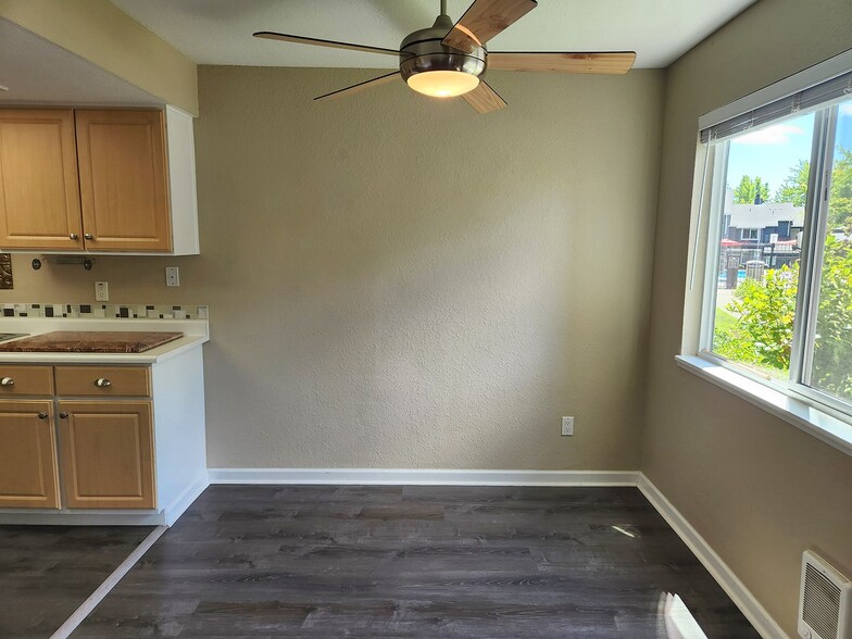 Building Photo - 9410 SW 146th Terrace