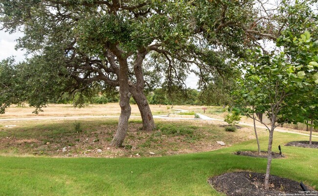 Building Photo - 1609 Ranch House
