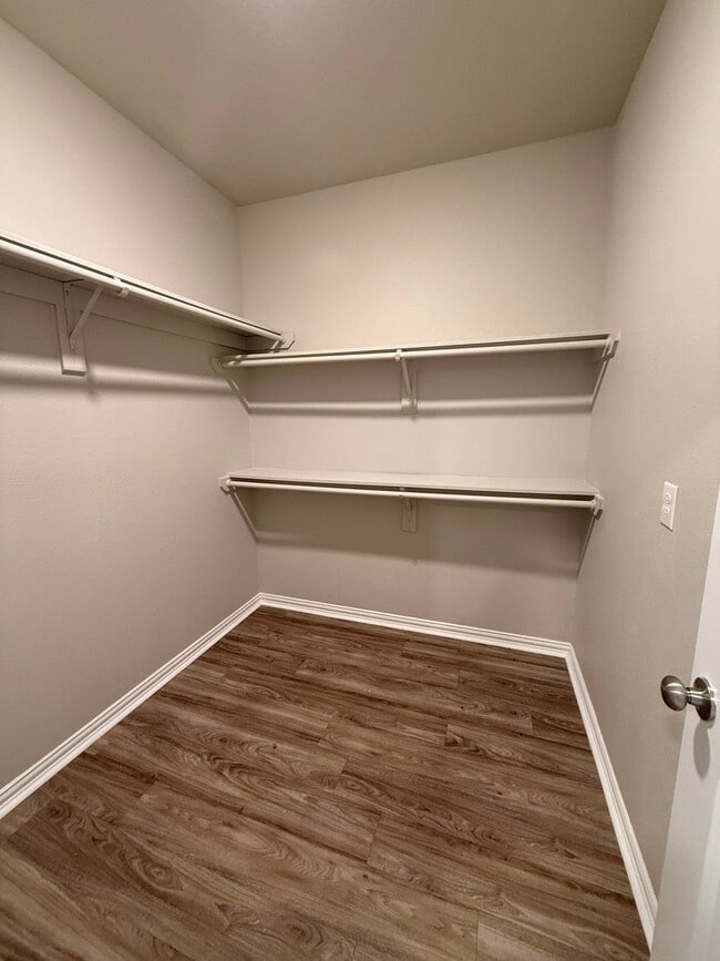 Building Photo - Willow Crossing East, Willow Park, TX 76008 - 3 BR 3 BA townhouse