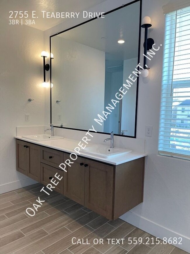 Building Photo - 2755 E Teaberry Dr