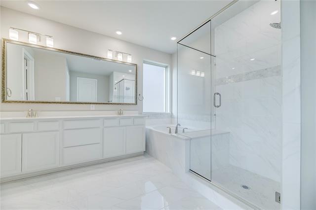 Building Photo - 2121 Sumard Dr