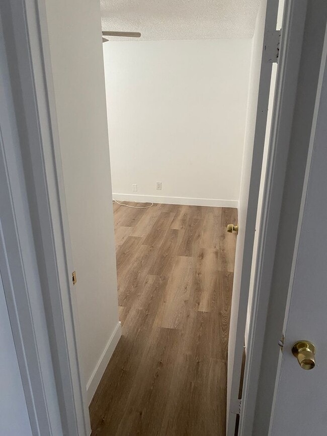 Building Photo - 12554 Brookshire Ave