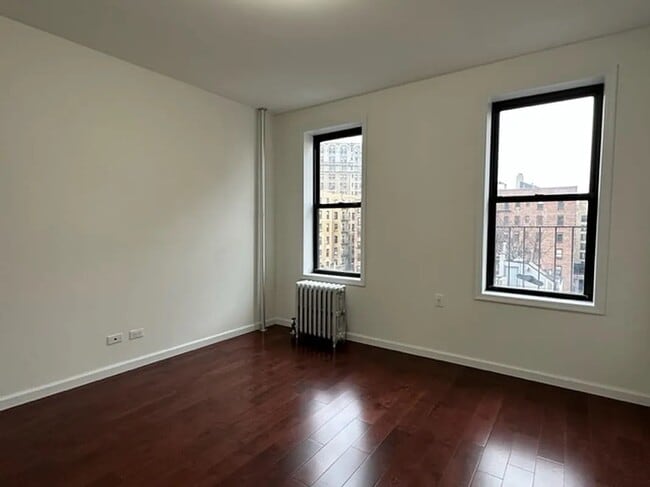 Building Photo - 845 Riverside Drive
