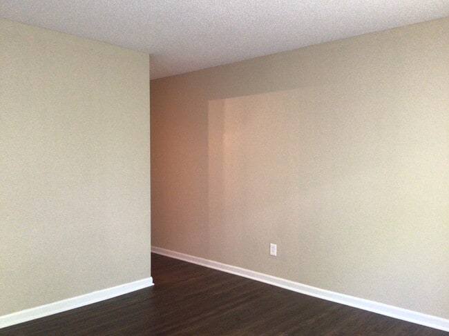 Building Photo - 6036 Draycott Dr
