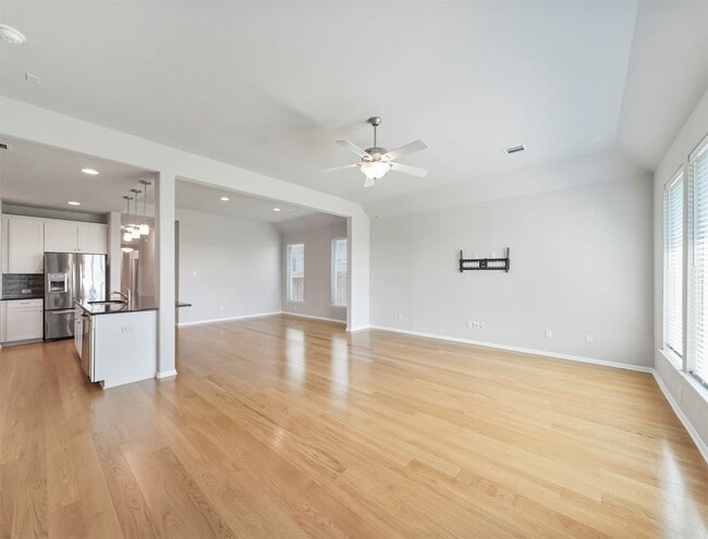 Building Photo - 5342 Rue Dela Croix Dr