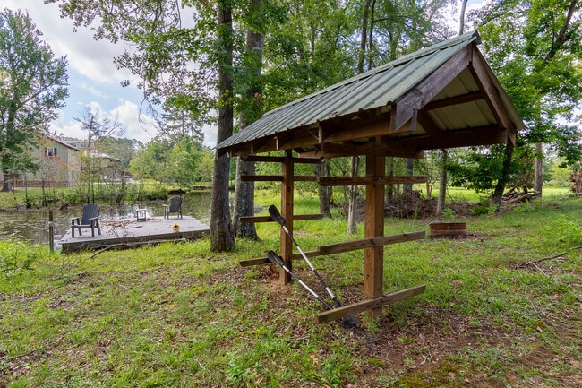 Building Photo - 202 Lagoon Dr