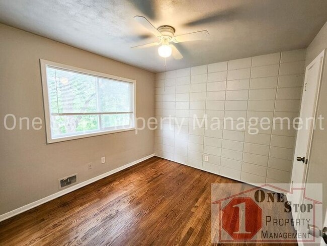 Building Photo - Cute 2-bedroom, 1-bathroom in Independence!