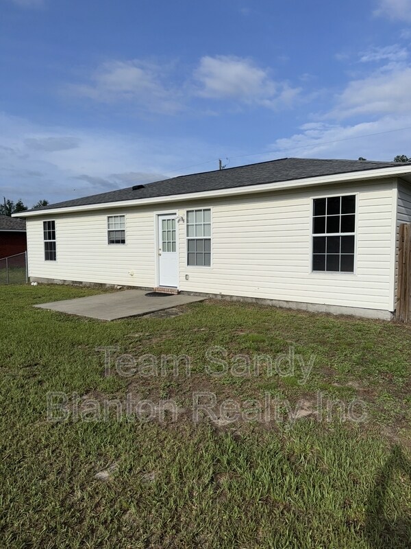 Building Photo - 7728 Bogey Ln