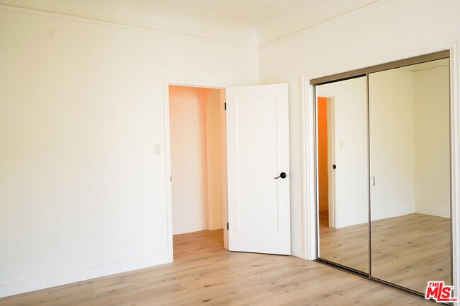 Building Photo - 10520 Eastborne Ave