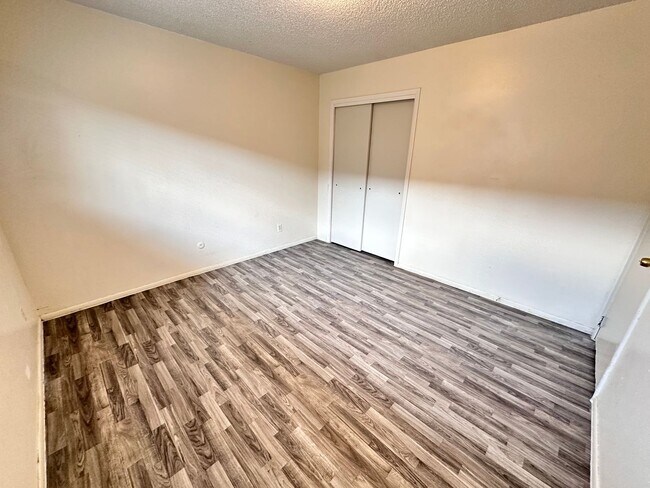 Building Photo - 3215 Morris St NE