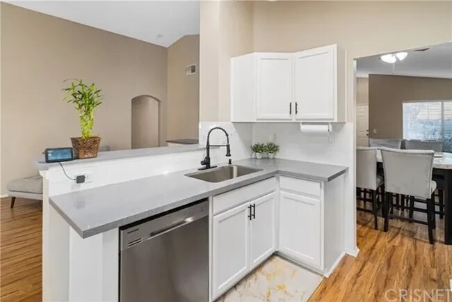 Building Photo - 2516 Starbrite Ave