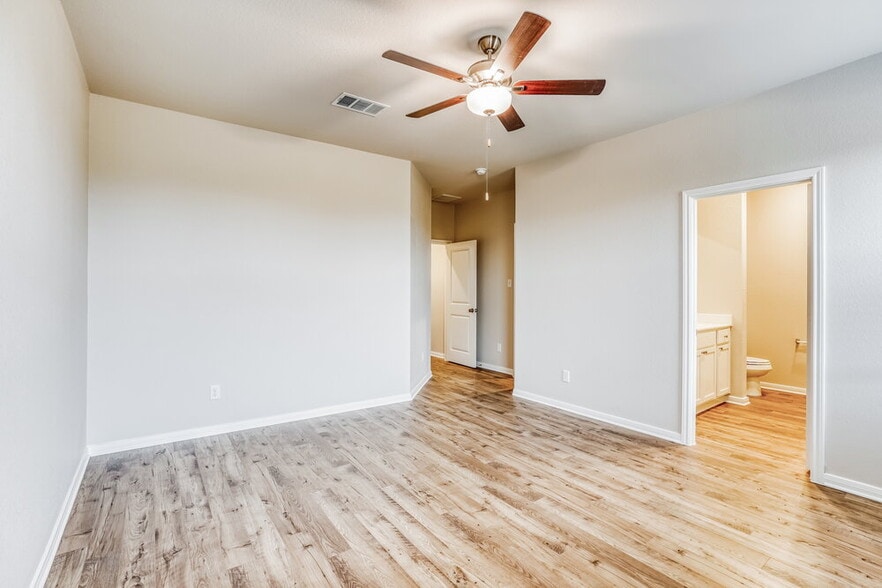 Building Photo - 7527 Tipton Meadow Way