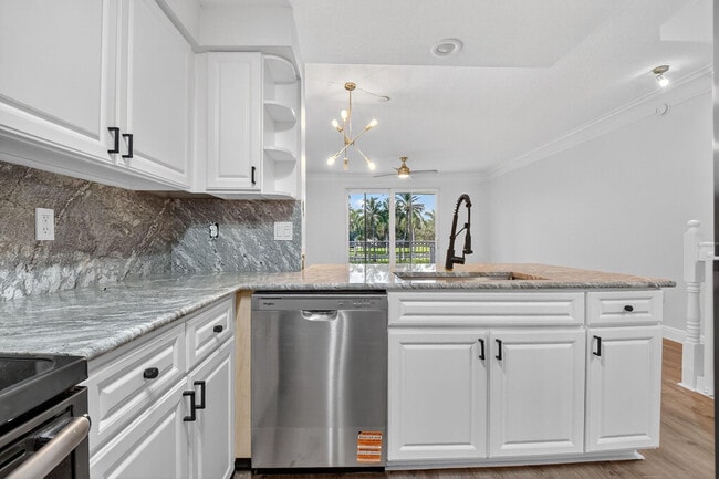 Building Photo - 2032 Alta Meadows Ln