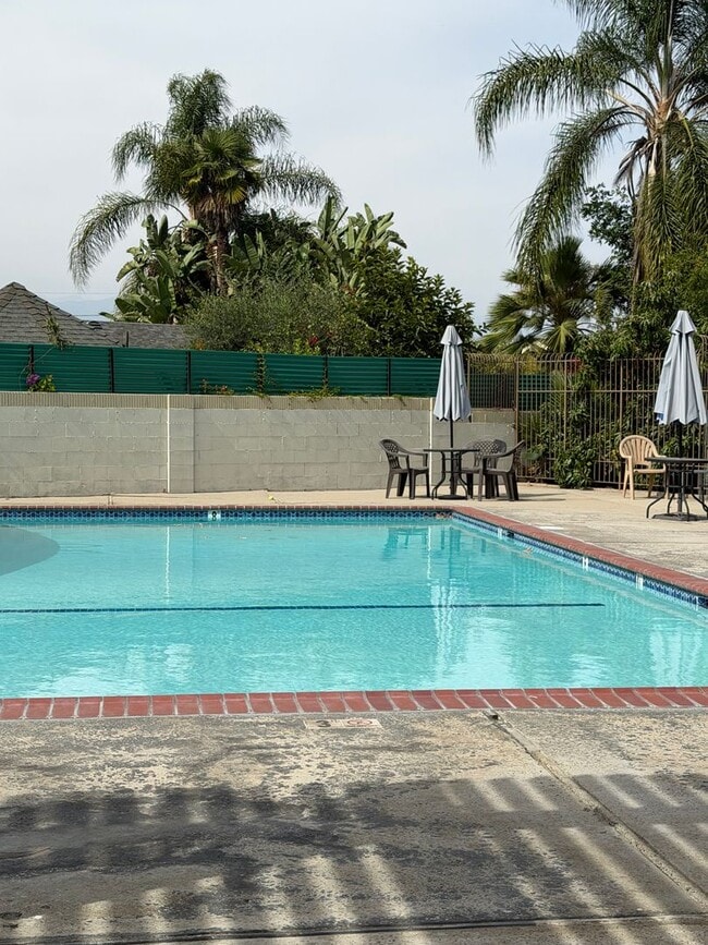Building Photo - Townhome In Rosemead