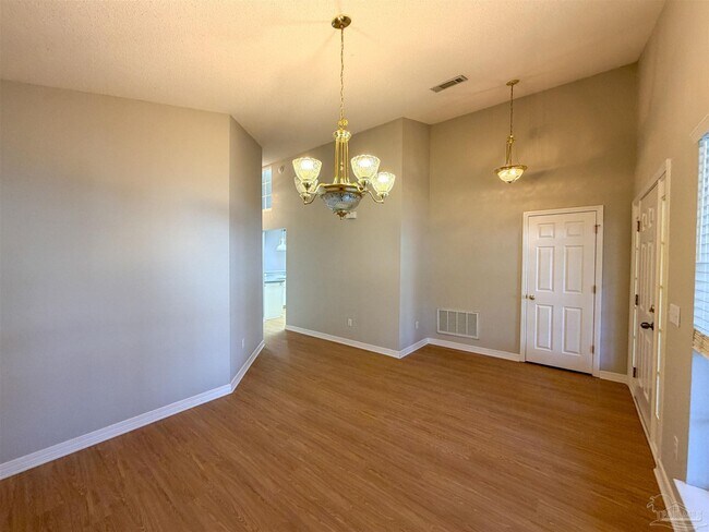 Building Photo - 7903 Cayenne Way