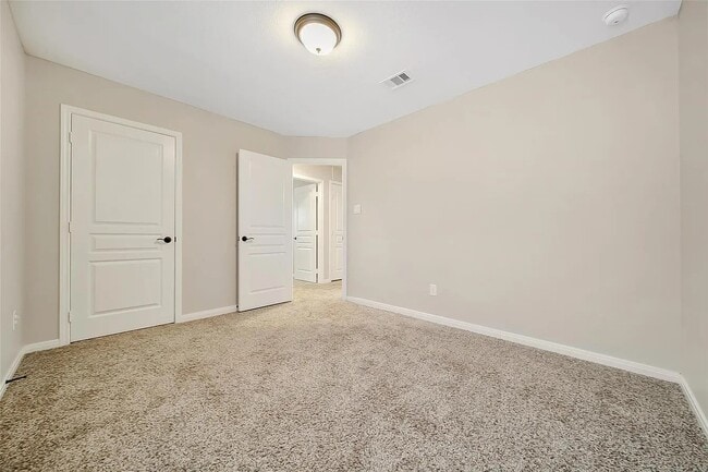 Building Photo - 28723 Baughman Ridge Dr
