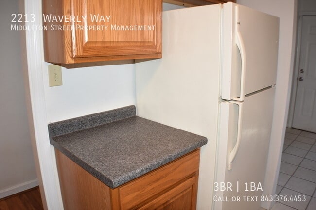 Building Photo - 2213 Waverly Way