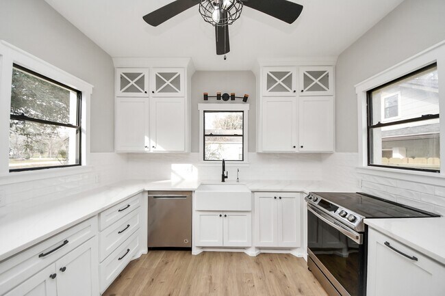 Building Photo - 1507 Brooks Ave