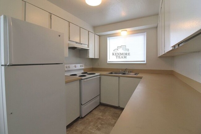Primary Photo - 1409 W 14th Ave