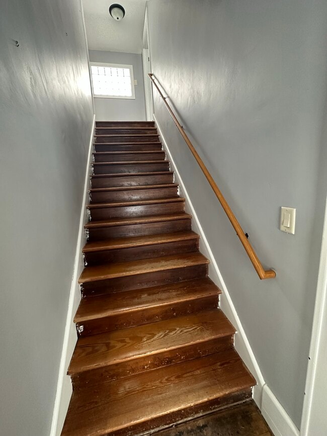 Building Photo - 502 N Mingo St