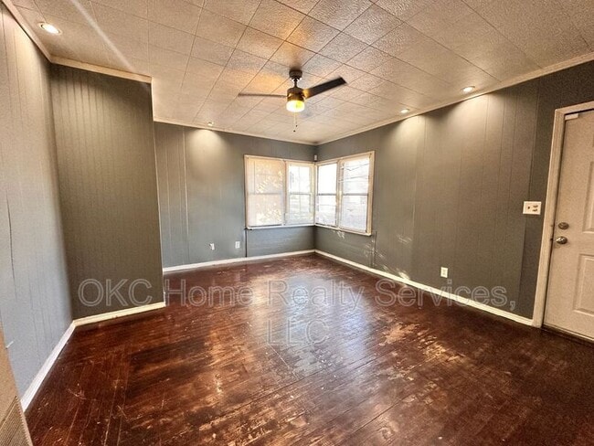 Building Photo - 2144 NW 36th St