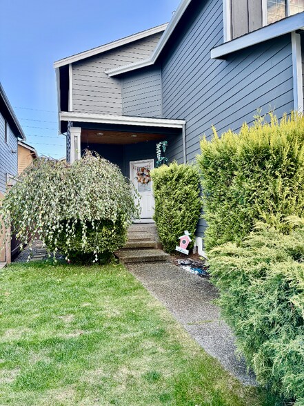 Building Photo - 18503 41st Dr SE